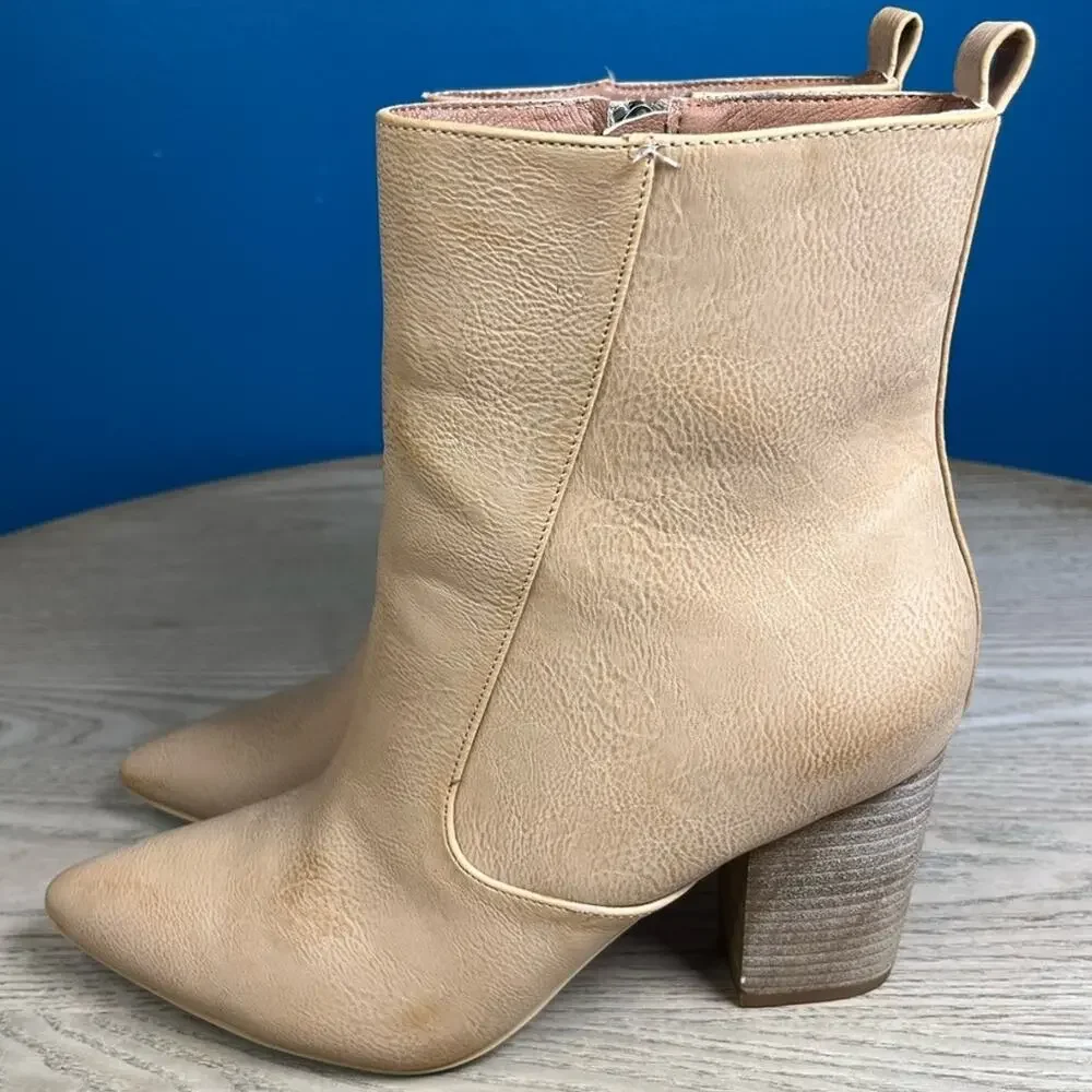 VICI Faux Leather Tan Ankle Boots Pointed Almond Toe Block Heel Women’s Size 10